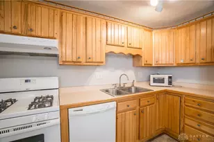 7411 Biscayne Ct, Dayton, OH 45424 - Photo 11