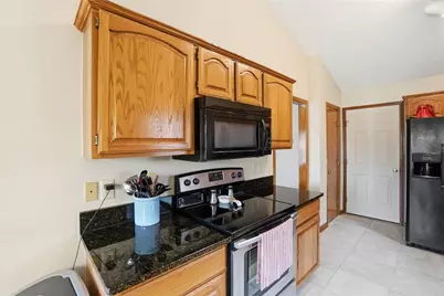 9469 Country Path Trail, Miami Township, OH 45342 - Photo 15