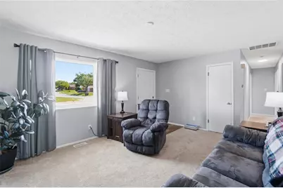 1000 Langdale Avenue, New Carlisle, OH 45344 - Photo 5