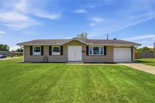 1000 Langdale Ave, New Carlisle, OH 45344 - Photo 1