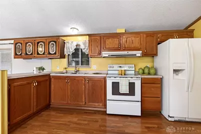 12245 Rhonda Drive, Bethel Twp, OH 45341 - Photo 9