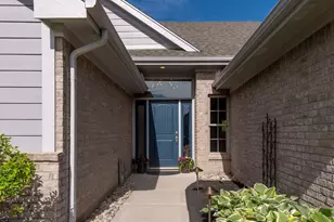 9818 Southern Belle Ct, Washington Twp, OH 45458 - Photo 7
