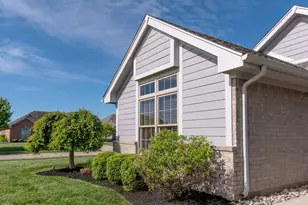 9818 Southern Belle Ct, Washington Twp, OH 45458 - Photo 5