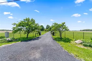 10210 Baltimore Phillipsburg Rd, Clay Twp, OH 45309 - Photo 5