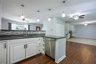 5808 Woodville Dr, Dayton, OH 45414 - Photo 9