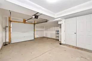 24 N Center St, Springfield, OH 45502 - Photo 33