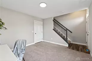 24 N Center St, Springfield, OH 45502 - Photo 7