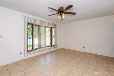 189 Katy Lane, Englewood, OH 45322 - Photo 5