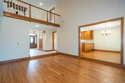 185 Barrington Village Drive, Beavercreek Twp, OH 45385 - Photo 23