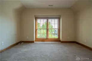 185 Barrington Village Dr, Beavercreek Twp, OH 45385 - Photo 37