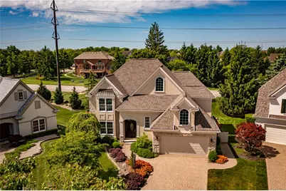 185 Barrington Village Drive, Beavercreek Twp, OH 45385 - Photo 3