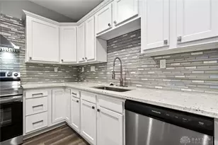 567 Golden Maple Ave, Brookville, OH 45309 - Photo 9