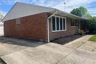 4957 Chesham Dr, Dayton, OH 45424 - Photo 3