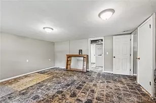 5884 Troy Rd, Springfield, OH 45502 - Photo 21
