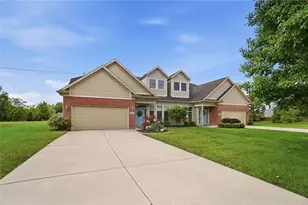 582 Storm Ct, Tipp City, OH 45371 - Photo 3
