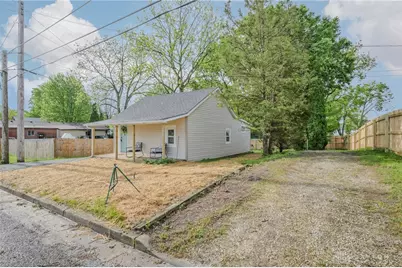 4 E 2nd Street, Christiansburg, OH 45389 - Photo 3