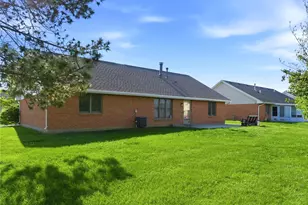 5831 Winfield Dr, Moorefield Twp, OH 45503 - Photo 27