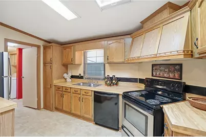 106 S Point Drive, Fairborn, OH 45324 - Photo 5