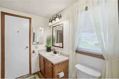106 S Point Drive, Fairborn, OH 45324 - Photo 31