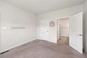224 Regatta Park Dr, Fairborn, OH 45324 - Photo 27