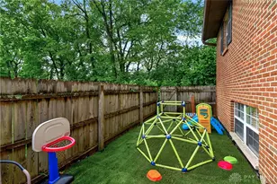 2570 Valais Ct, Sugarcreek Twp, OH 45458 - Photo 9
