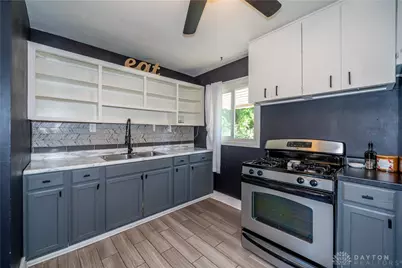 756 Alexander Drive, Dayton, OH 45403 - Photo 9