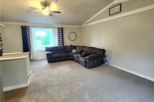 486 Locust Ln, Troy, OH 45373 - Photo 9