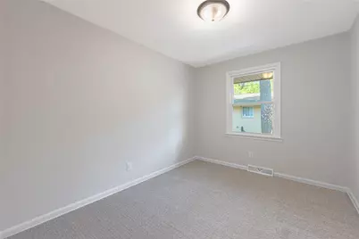 2434 Barnett Drive, Bellbrook, OH 45305 - Photo 15