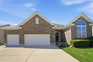 4131 Spicebush Dr, Tipp City, OH 45371 - Photo 9