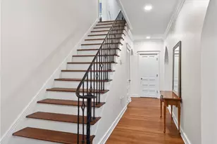 451 E Schantz Ave, Oakwood, OH 45409 - Photo 5