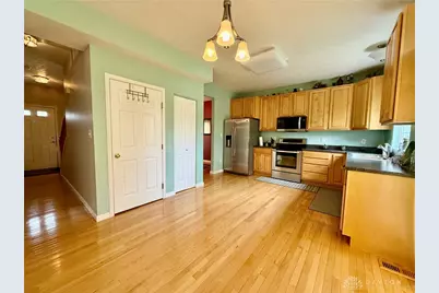 2570 King Arthur Way, Beavercreek, OH 45431 - Photo 9
