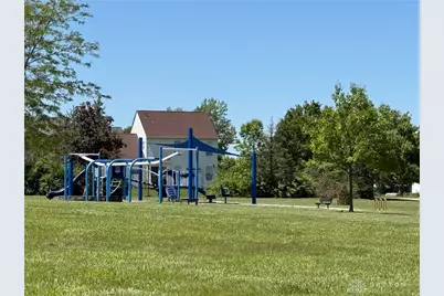 2570 King Arthur Way, Beavercreek, OH 45431 - Photo 37