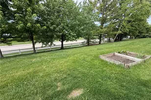 2570 King Arthur Wy, Beavercreek, OH 45431 - Photo 33