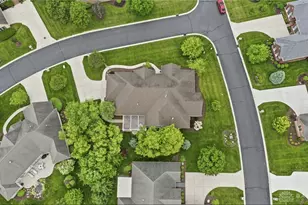 2312 Spring Rose Dr, Miami Township, OH 45459 - Photo 3