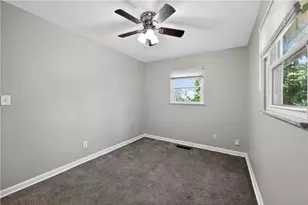 1947 Parkhill Dr, Dayton, OH 45406 - Photo 9