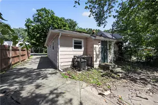 1947 Parkhill Dr, Dayton, OH 45406 - Photo 5