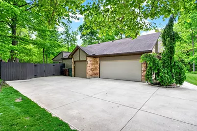 212 Walnut Grove Drive, Washington Twp, OH 45458 - Photo 3