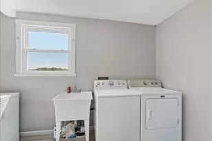 8598 Deadfall Rd, Hillsboro, OH 45133 - Photo 15