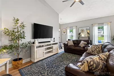 6588 Crabtree Lane, Huber Heights, OH 45424 - Photo 13