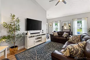 6588 Crabtree Ln, Huber Heights, OH 45424 - Photo 13