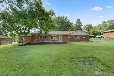 285 Helen Avenue, Xenia Twp, OH 45385 - Photo 3