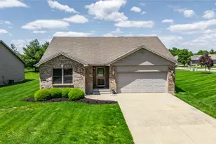 601 Meadowview Ct, Franklin, OH 45005 - Photo 1