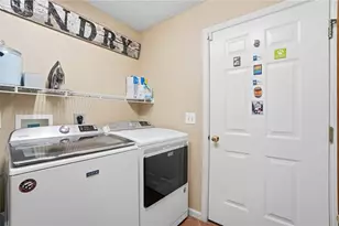 1715 Rockleigh Rd, Washington Twp, OH 45458 - Photo 11