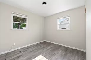 2437 N Aragon Ave, Kettering, OH 45420 - Photo 25