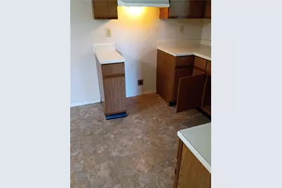 8454 Trowbridge Way, Huber Heights, OH 45424 - Photo 5
