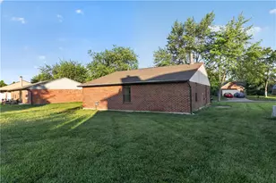 8454 Trowbridge Way, Huber Heights, OH 45424 - Photo 29