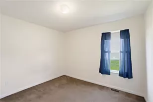 22 Meadowcrest Dr, Franklin Twp, OH 45005 - Photo 21