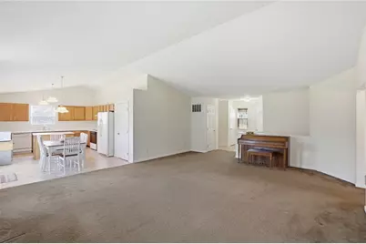 22 Meadowcrest Drive, Franklin Twp, OH 45005 - Photo 7