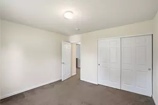 22 Meadowcrest Dr, Franklin Twp, OH 45005 - Photo 19