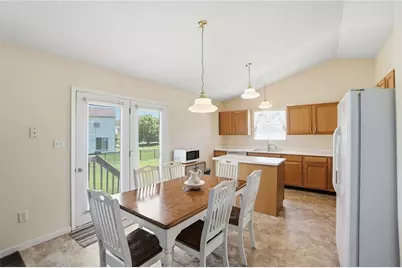 22 Meadowcrest Drive, Franklin Twp, OH 45005 - Photo 9